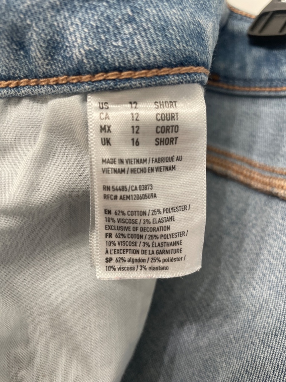 American Eagle - light blue Super Super Stretch X Woman’s Jeans, size 12 Short - Picture 7 of 7